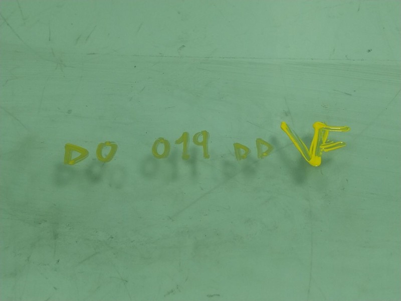 Recambio de cristal puerta delantero derecho para citroën c3 / c3 origin iii (sx) 1.2 vti 82 referencia OEM IAM 9813022480  