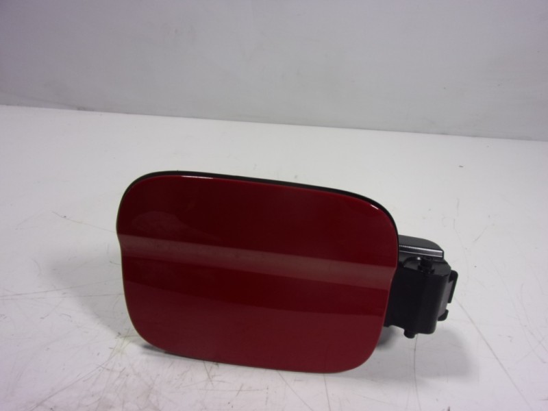 Recambio de tapa combustible para skoda kodiaq 2.0 tdi referencia OEM IAM 565809909A  