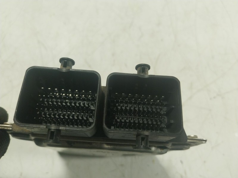 Recambio de centralita motor uce para ford ka (ru8) 1.2 referencia OEM IAM  52044178 