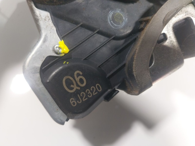 Recambio de cerradura puerta delantera izquierda para lexus is ii (_e2_) 220d (ale20) referencia OEM IAM  6J2320 