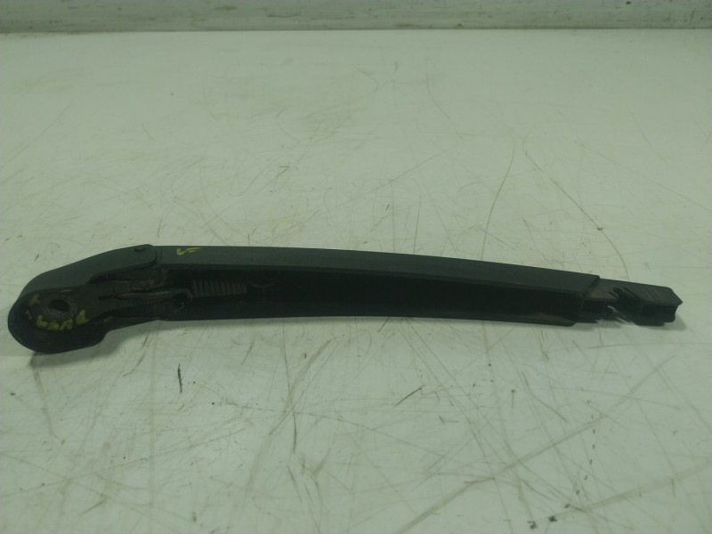 Recambio de brazo limpia trasero para ford ka (ru8) 1.2 referencia OEM IAM   