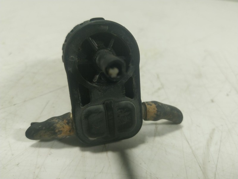 Recambio de bomba limpia para ford ka (ru8) 1.2 referencia OEM IAM  D2831 