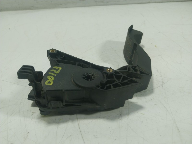 Recambio de potenciometro pedal para dacia sandero ii 1.0 tce 90 gpf referencia OEM IAM 180022703R 180022703R 