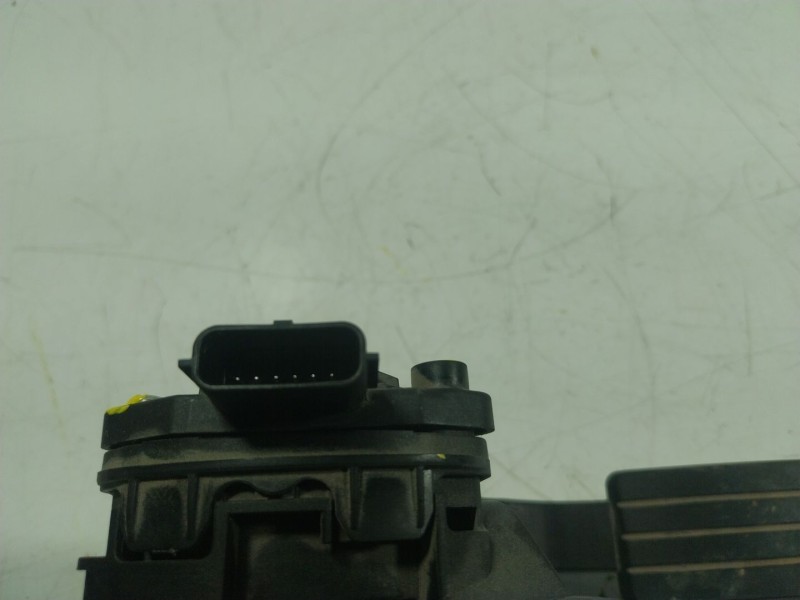 Recambio de potenciometro pedal para dacia sandero ii 1.0 tce 90 gpf referencia OEM IAM 180022703R 180022703R 