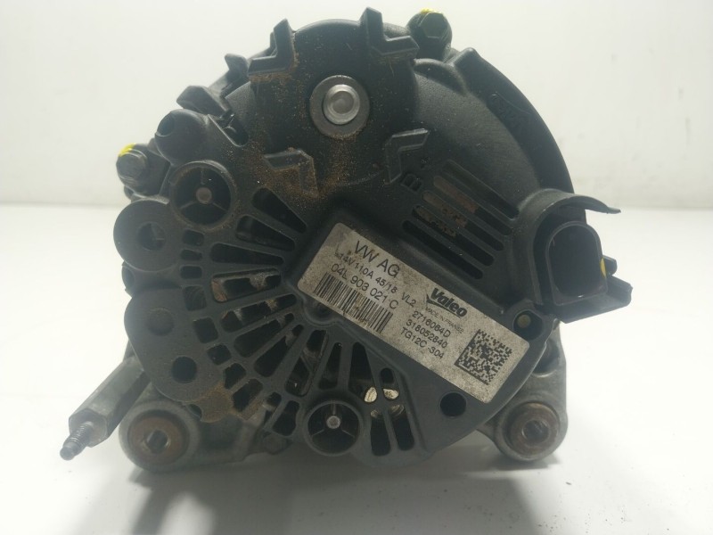 Recambio de alternador para volkswagen polo vi (aw1, bz1, ae1) 1.6 tdi referencia OEM IAM  04L903021C 