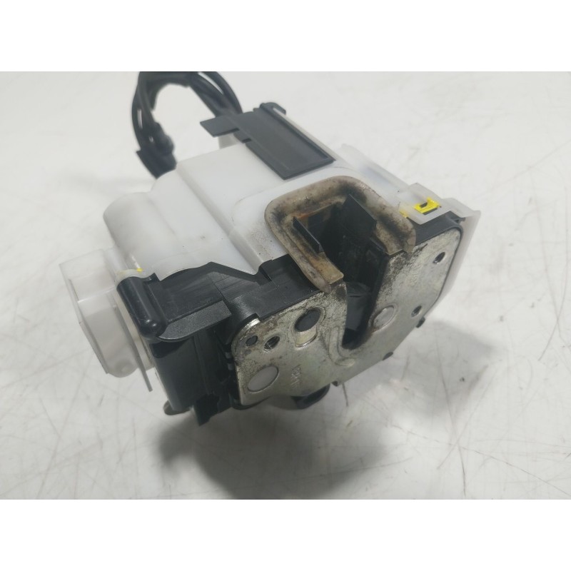 Recambio de cerradura puerta delantera derecha para ford ka (ru8) 1.2 referencia OEM IAM  51912423 