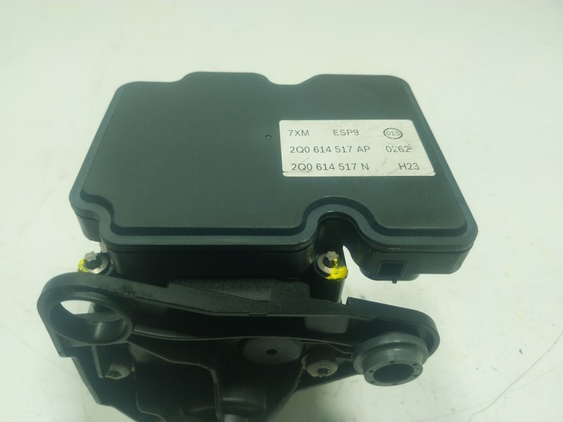 Recambio de abs para volkswagen polo vi (aw1, bz1, ae1) 1.0 tsi referencia OEM IAM  2Q0614517AP 