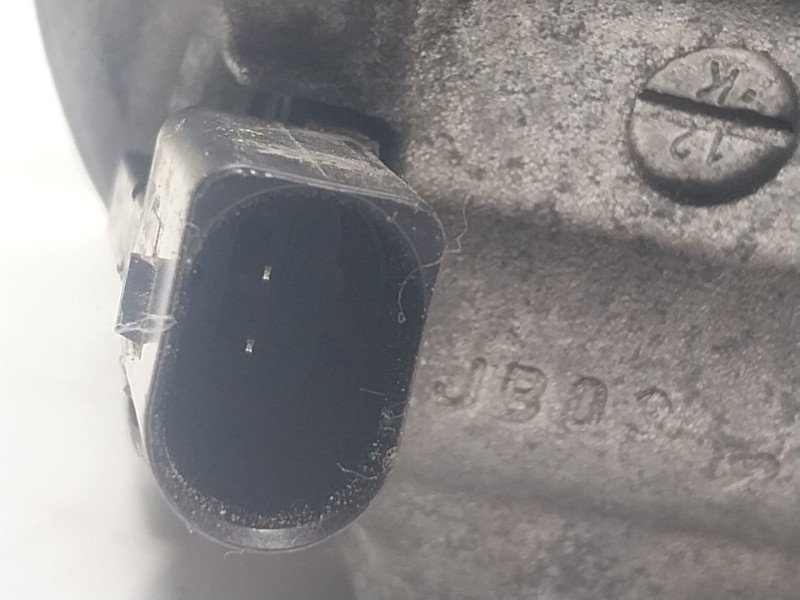 Recambio de compresor aire acondicionado para volkswagen polo vi (aw1, bz1, ae1) 1.6 tdi referencia OEM IAM  5Q0816803D 