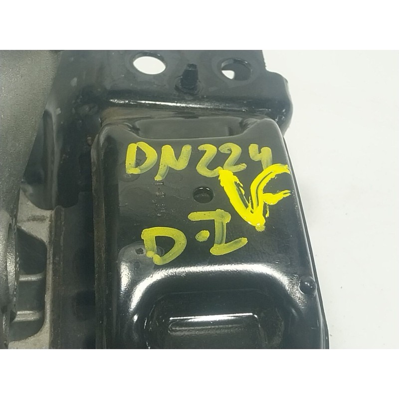 Recambio de soporte motor izquierdo para volkswagen polo vi (aw1, bz1, ae1) 1.6 tdi referencia OEM IAM   