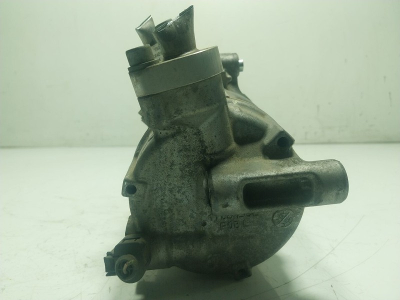 Recambio de compresor aire acondicionado para volkswagen golf vii (5g1, bq1, be1, be2) 1.6 tdi referencia OEM IAM  5Q0816803F 