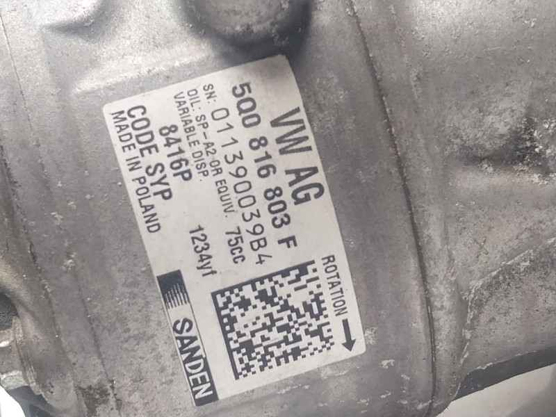 Recambio de compresor aire acondicionado para volkswagen golf vii (5g1, bq1, be1, be2) 1.6 tdi referencia OEM IAM  5Q0816803F 