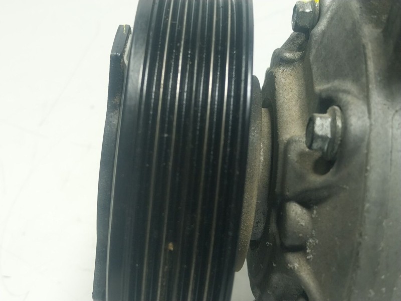 Recambio de compresor aire acondicionado para volkswagen golf vii (5g1, bq1, be1, be2) 1.6 tdi referencia OEM IAM  5Q0816803F 