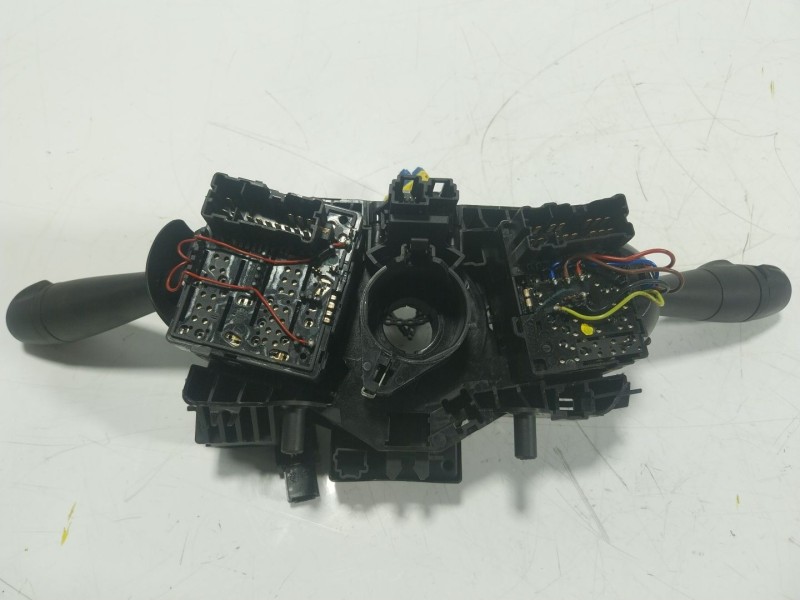 Recambio de mando luces para dacia sandero ii tce 90 (b8m1, b8ma) referencia OEM IAM 8201168008 681726046R 