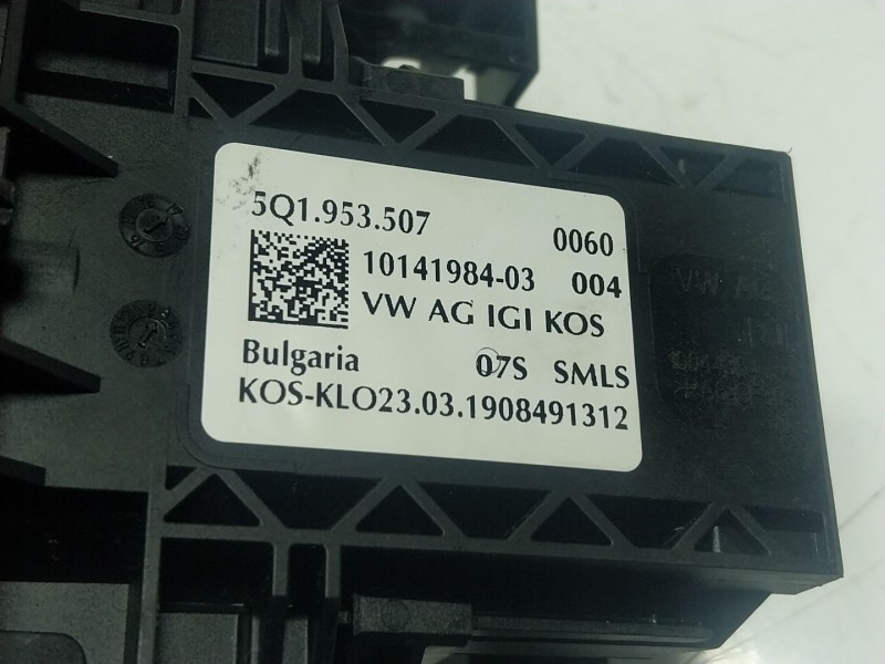 Recambio de mando intermitentes para volkswagen golf vii (5g1, bq1, be1, be2) 1.6 tdi referencia OEM IAM  3Q1953507 