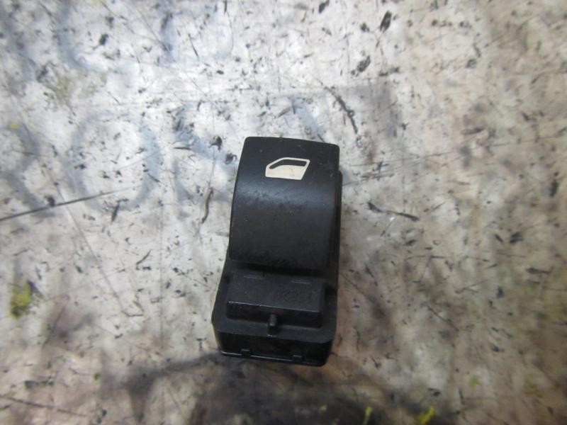 Recambio de mando elevalunas trasero izquierdo para peugeot 308 1.6 hdi fap cat (9hz / dv6ted4) referencia OEM IAM   