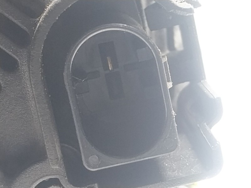 Recambio de alternador para volkswagen golf vii (5g1, bq1, be1, be2) 1.6 tdi referencia OEM IAM  04L903021D 