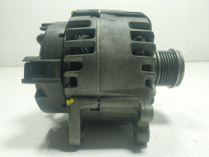 Recambio de alternador para volkswagen golf vii (5g1, bq1, be1, be2) 1.6 tdi referencia OEM IAM  04L903021D 