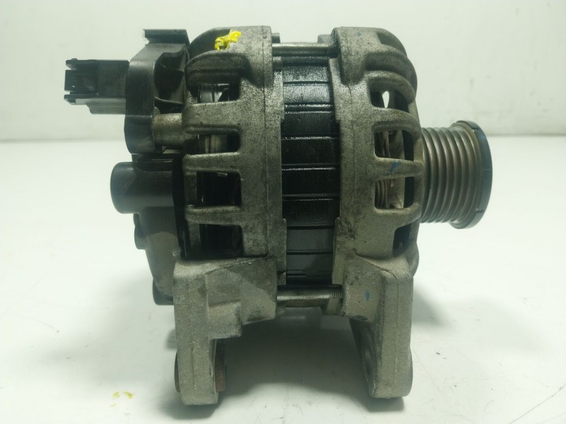 Recambio de alternador para dacia sandero ii tce 90 (b8m1, b8ma) referencia OEM IAM 231002854R 231008593R 