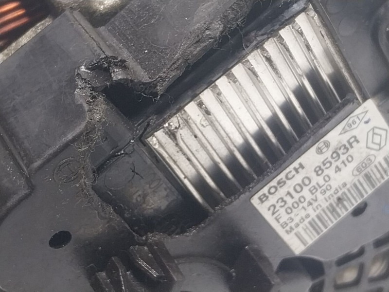 Recambio de alternador para dacia sandero ii tce 90 (b8m1, b8ma) referencia OEM IAM 231002854R 231008593R 