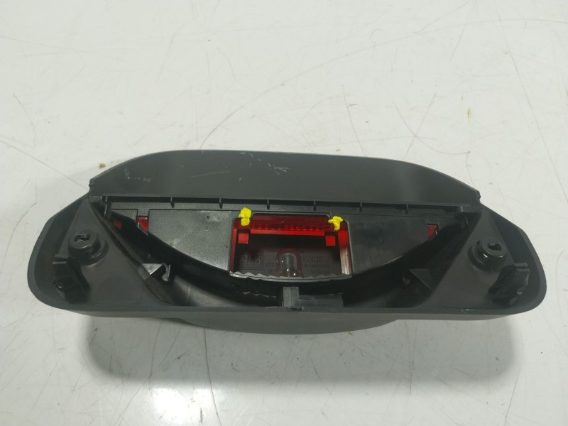 Recambio de piloto trasero central para dacia sandero ii 1.0 tce 90 gpf referencia OEM IAM 265907079R  