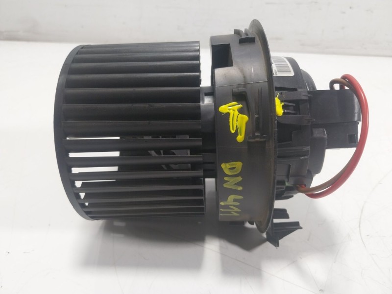 Recambio de motor calefaccion para dacia sandero ii tce 90 (b8m1, b8ma) referencia OEM IAM 272100975R N109038B 