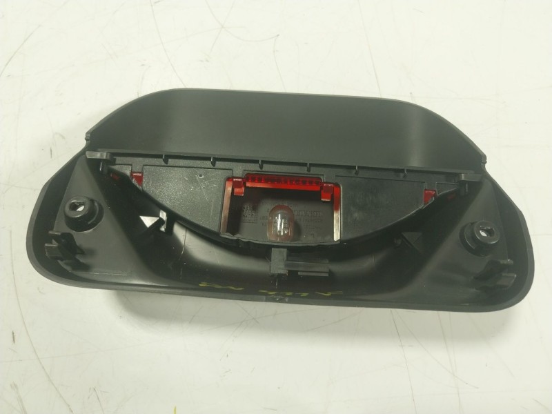Recambio de piloto trasero central para dacia sandero ii tce 90 (b8m1, b8ma) referencia OEM IAM 265907079R  