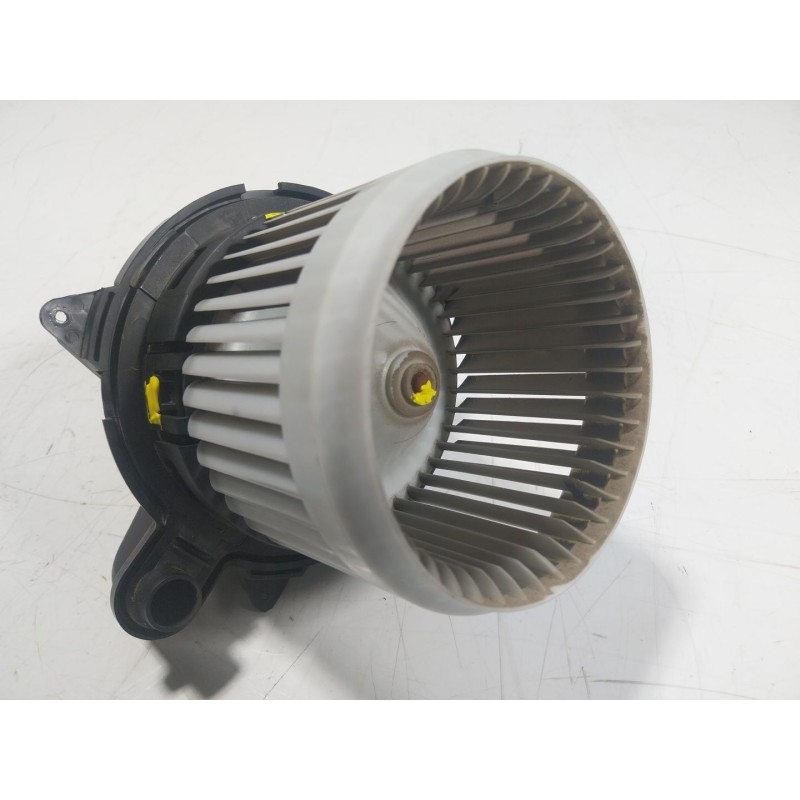 Recambio de motor calefaccion para dacia sandero ii 1.0 tce 90 gpf referencia OEM IAM 272108821R  