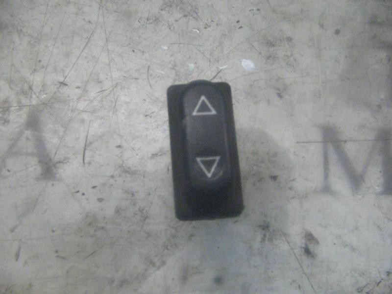 Recambio de mando elevalunas trasero izquierdo para peugeot 306 berlina 3/5 puertas (s1) xn referencia OEM IAM   