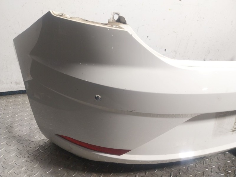 Recambio de paragolpes trasero para seat leon (5f1) 1.6 tdi referencia OEM IAM 5F0807421MGRU  5F0807421M