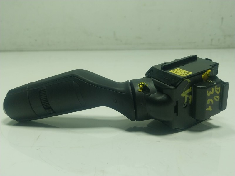 Recambio de mando limpia para lexus lbx hybrid 1.5 vvti hybrid (mayh10l) referencia OEM IAM  7611017L686 