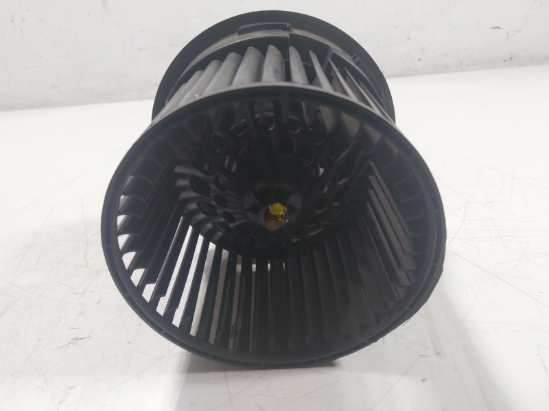 Recambio de motor calefaccion para renault clio iv (bh_) 1.5 dci 90 referencia OEM IAM   