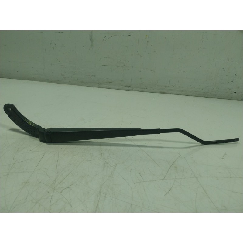 Recambio de brazo limpia delantero izquierdo para renault clio iv (bh_) 1.5 dci 90 referencia OEM IAM   