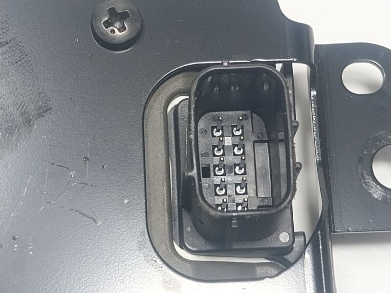 Recambio de modulo electronico para lexus lbx hybrid 1.5 vvti hybrid (mayh10l) referencia OEM IAM  8821048150 