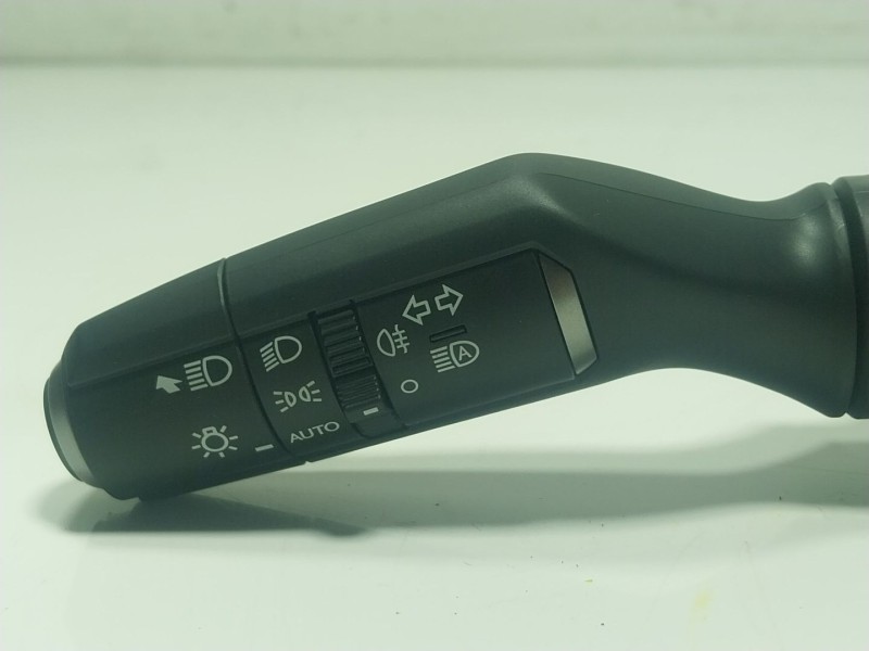 Recambio de mando luces para lexus lbx hybrid 1.5 vvti hybrid (mayh10l) referencia OEM IAM  3352017l763 