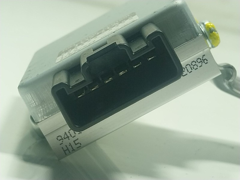 Recambio de modulo electronico para lexus lbx hybrid 1.5 vvti hybrid (mayh10l) referencia OEM IAM  8957052050 