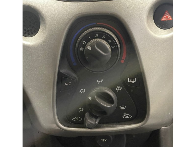 Recambio de mando calefaccion / aire acondicionado para toyota aygo (_b4_) 1.0 (kgb40) referencia OEM IAM 55900YV030 55900YV030 