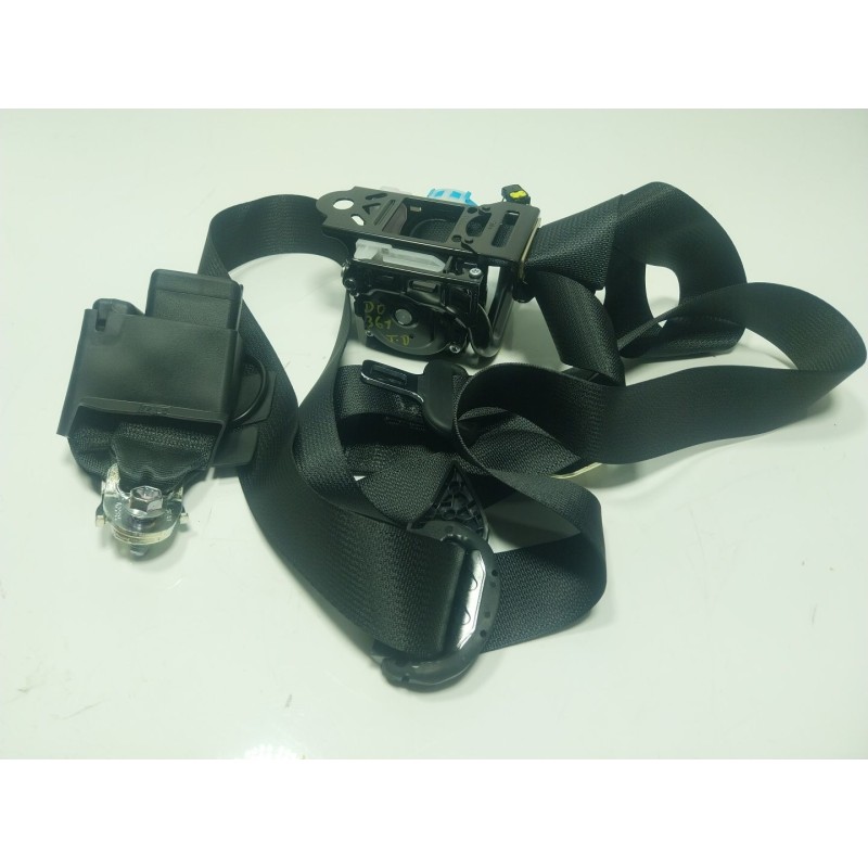 Recambio de cinturon seguridad trasero derecho para lexus lbx hybrid 1.5 vvti hybrid (mayh10l) referencia OEM IAM  0846881 