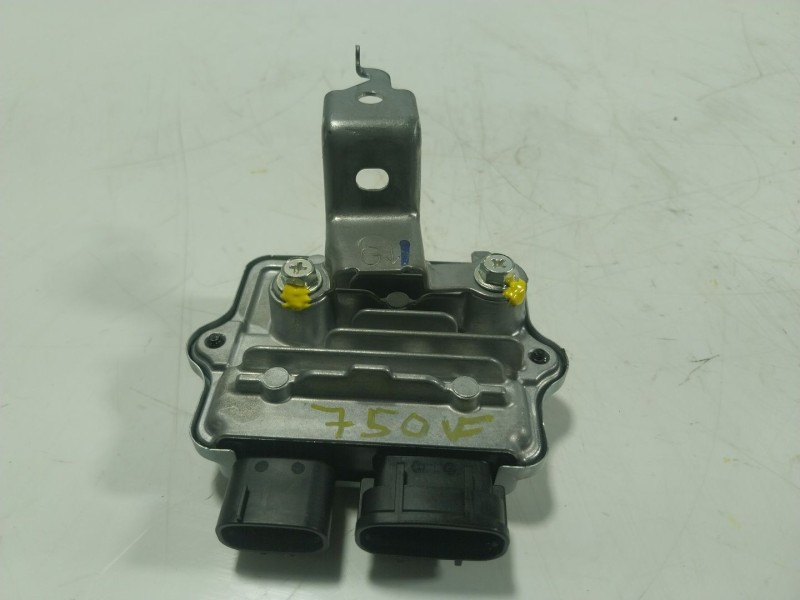 Recambio de modulo electronico para toyota yaris cross (mxp_) 1.5 hybrid (mxpj10) referencia OEM IAM  8957110010 