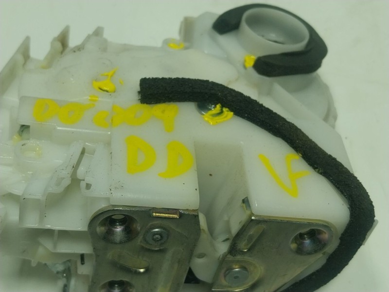 Recambio de cerradura puerta delantera derecha para suzuki vitara (ly) 1.6 (apk 416) referencia OEM IAM  8220154P30 