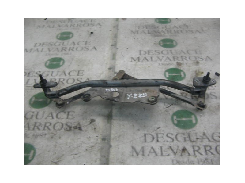 Recambio de articulacion limpia delantero para citroën saxo 1.5 d image referencia OEM IAM   