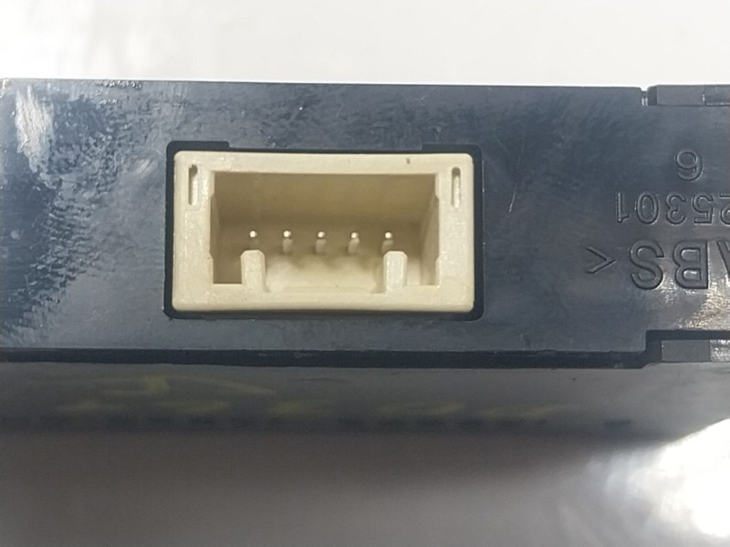 Recambio de modulo electronico para lexus lbx hybrid 1.5 vvti hybrid (mayh10l) referencia OEM IAM  62B694000 