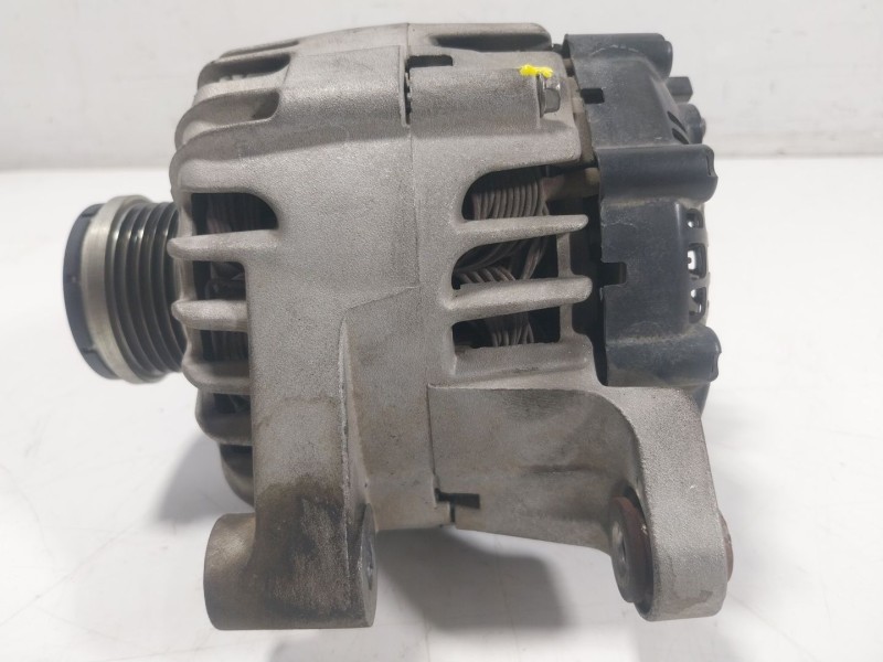 Recambio de alternador para opel insignia a (g09) 1.4 (68) referencia OEM IAM  13588296 