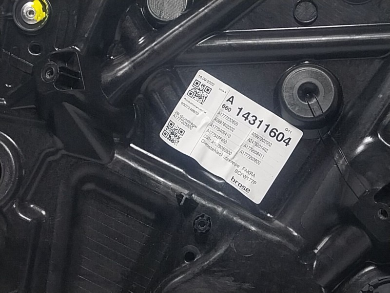 Recambio de elevalunas delantero derecho para mercedes-benz clase a berlina (bm 177) referencia OEM IAM  A14311604 