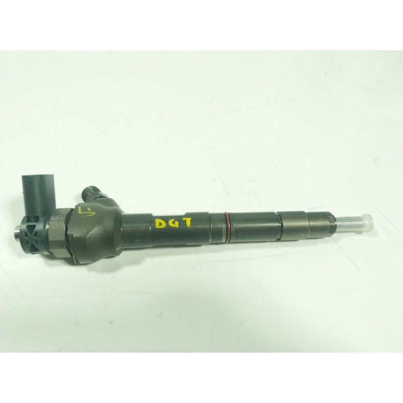 Recambio de inyector para volkswagen polo 1.6 tdi dpf referencia OEM IAM  04L130277G 