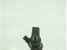 Recambio de inyector para volkswagen polo 1.6 tdi dpf referencia OEM IAM  04L130277G  2