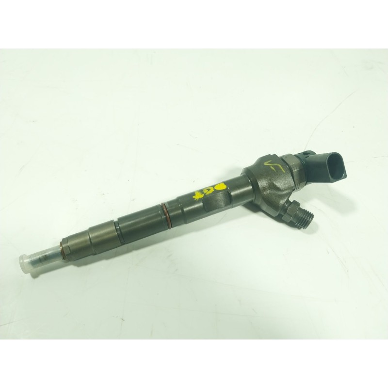 Recambio de inyector para volkswagen polo 1.6 tdi dpf referencia OEM IAM  04L130277G 