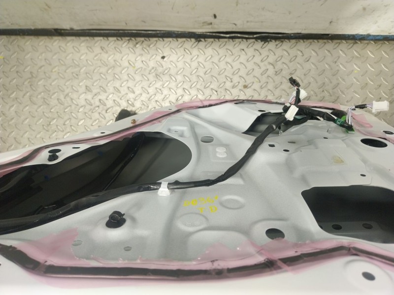 Recambio de puerta trasera derecha para lexus lbx hybrid 1.5 vvti hybrid (mayh10l) referencia OEM IAM   