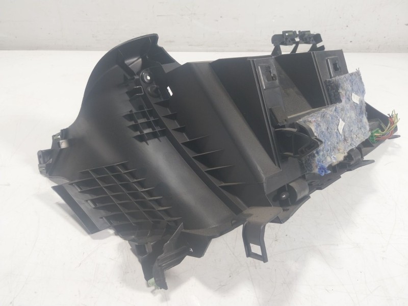 Recambio de guantera para peugeot 3008 monospace (0u_) 1.6 bluehdi 120 referencia OEM IAM  9685168577 