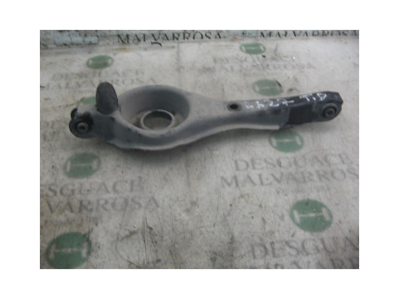 Recambio de brazo suspension inferior trasero derecho para ford focus berlina (cak) ghia referencia OEM IAM   