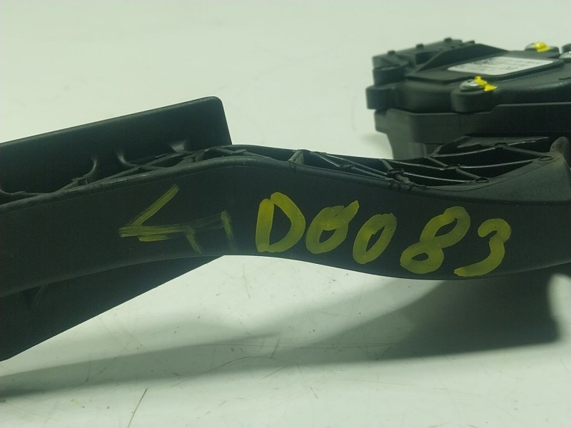 Recambio de potenciometro pedal para opel insignia a (g09) 1.4 (68) referencia OEM IAM 13237352 13237352 